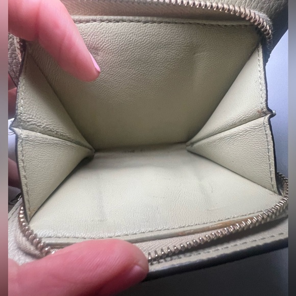 Chloe Light Green Pebble Leather Wallet - Picture 9 of 11